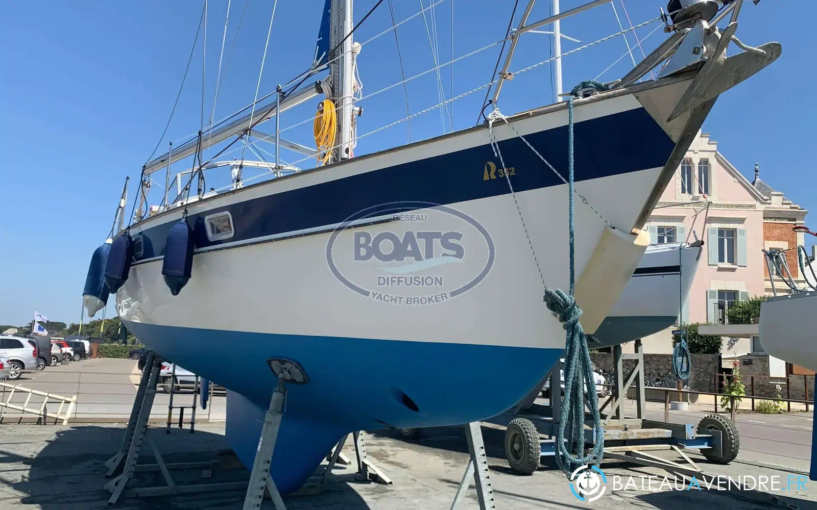 slider 14 Hallberg Rassy 352