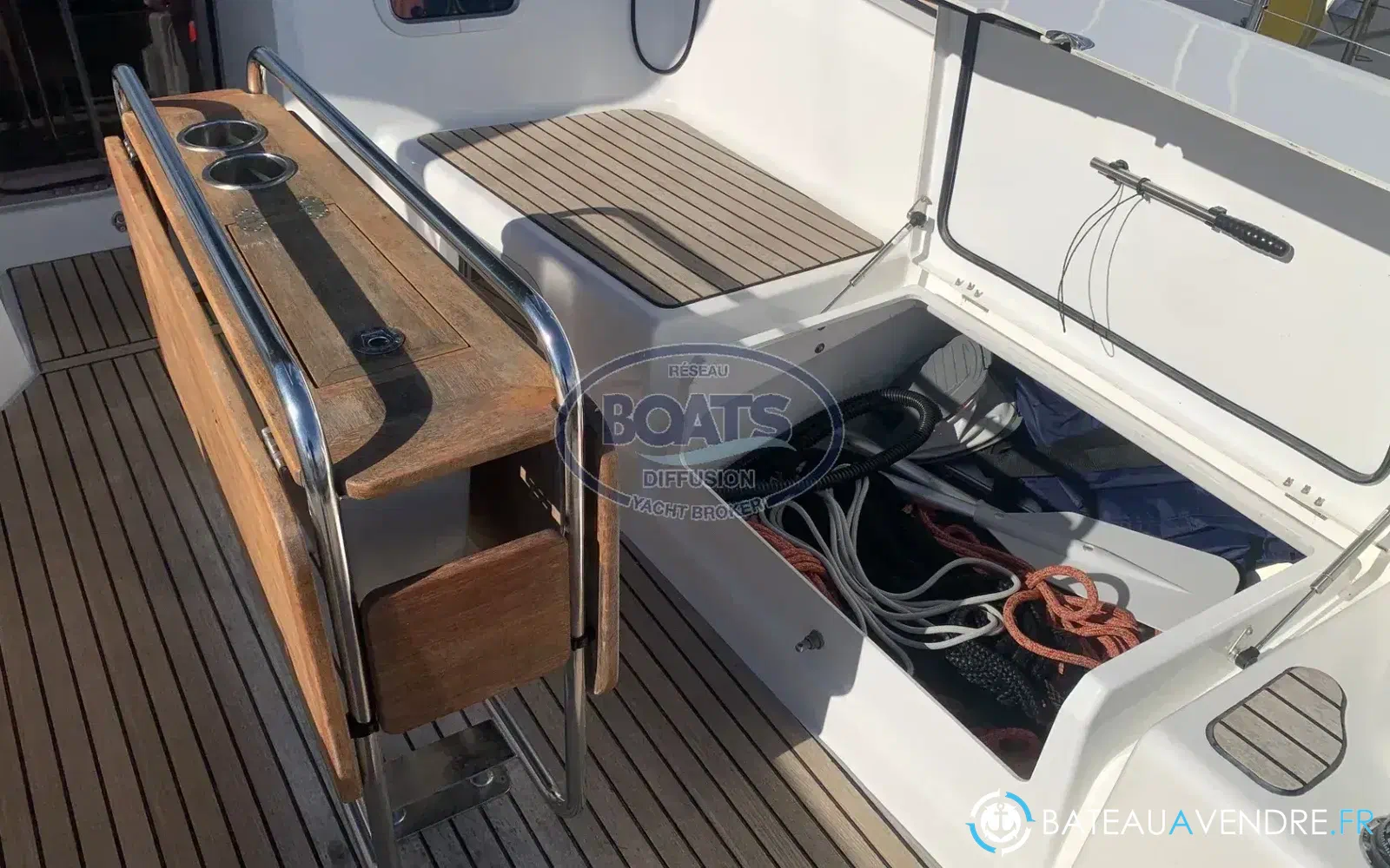 slider 10 Jeanneau Sun Odyssey 380