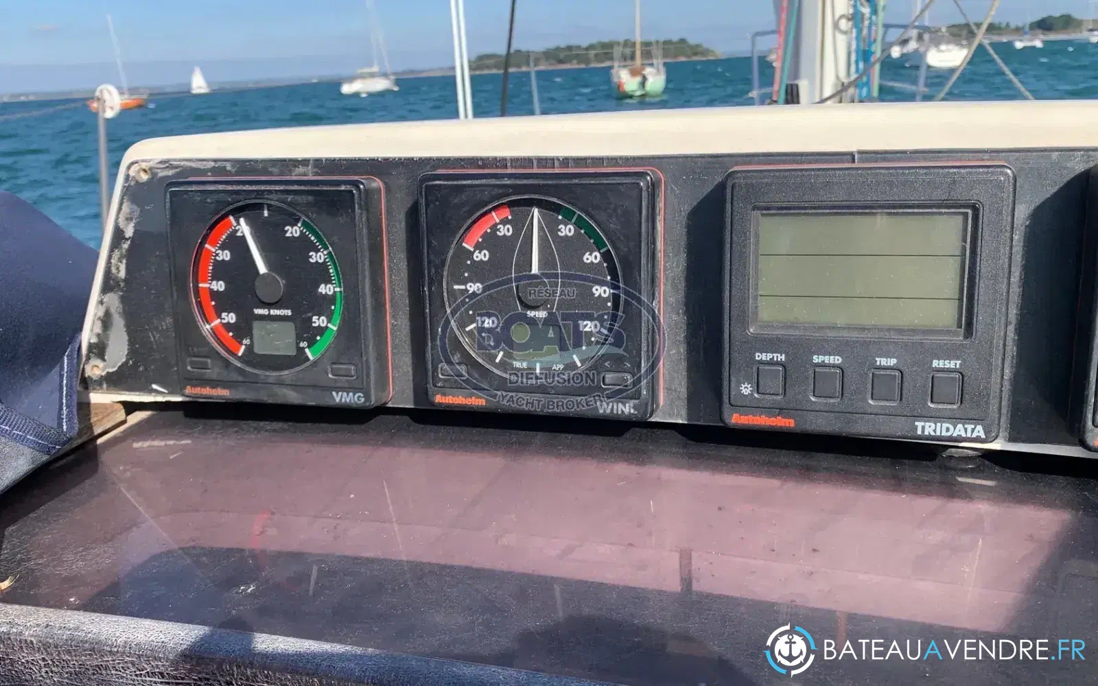 slider 12 Beneteau First 32