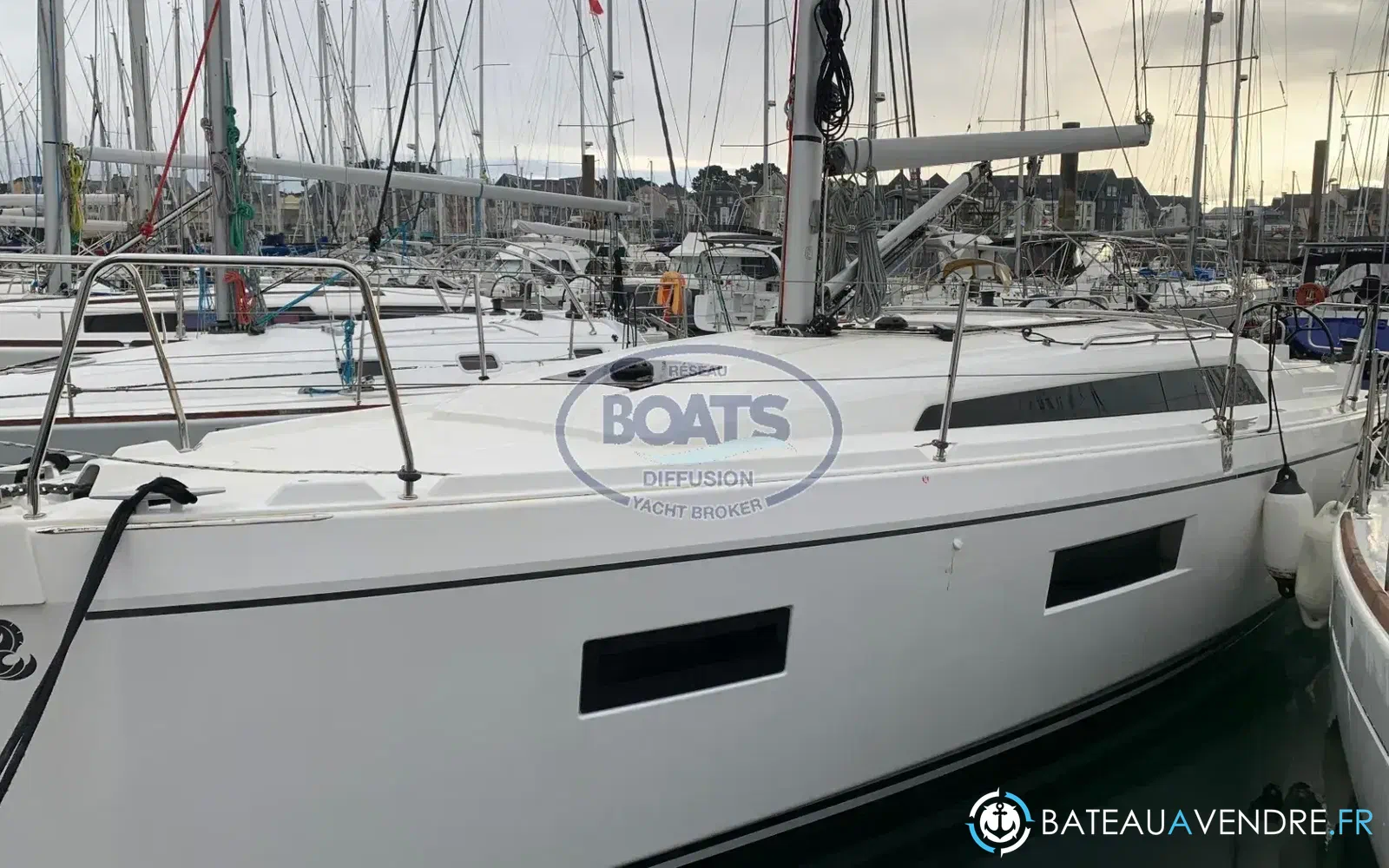 slider 1 Beneteau Oceanis 34.1
