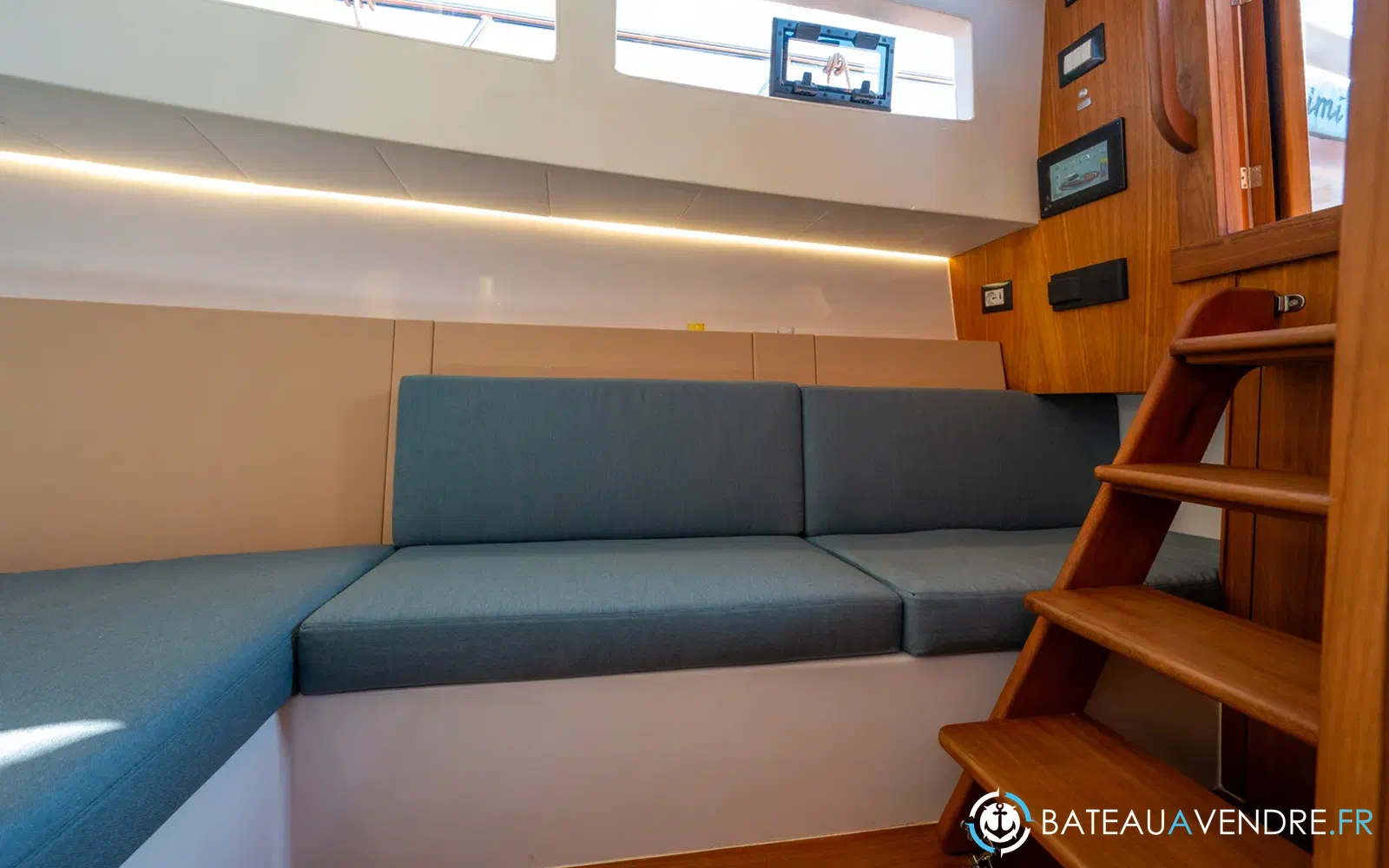 slider 11 Cantieri Mimi Libeccio 9.5 Cabin