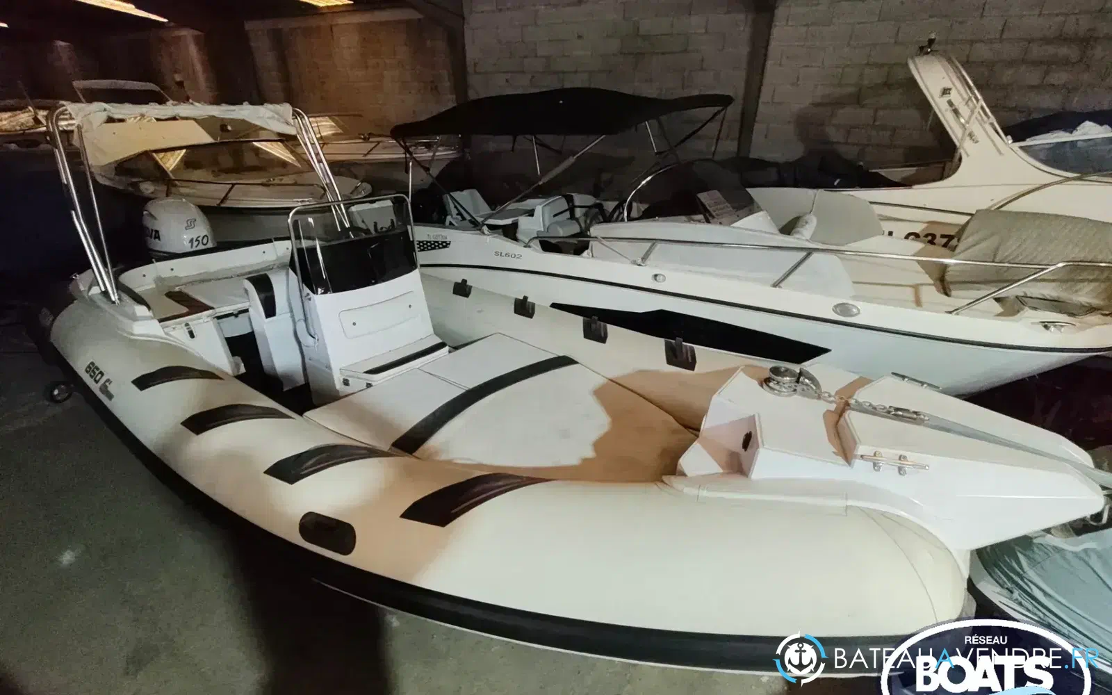 slider 0 Selva 650 Cabin