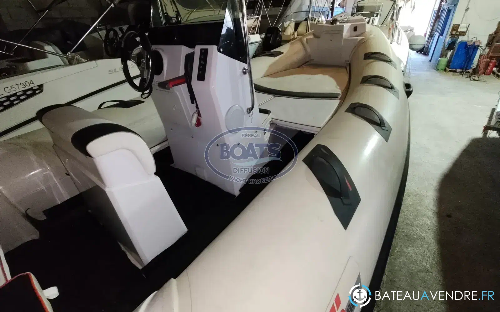 slider 4 Selva 650 Cabin