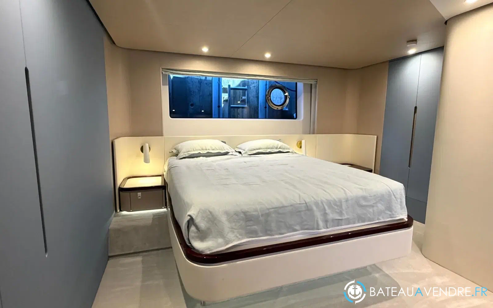 slider 12 Azimut Fly 68
