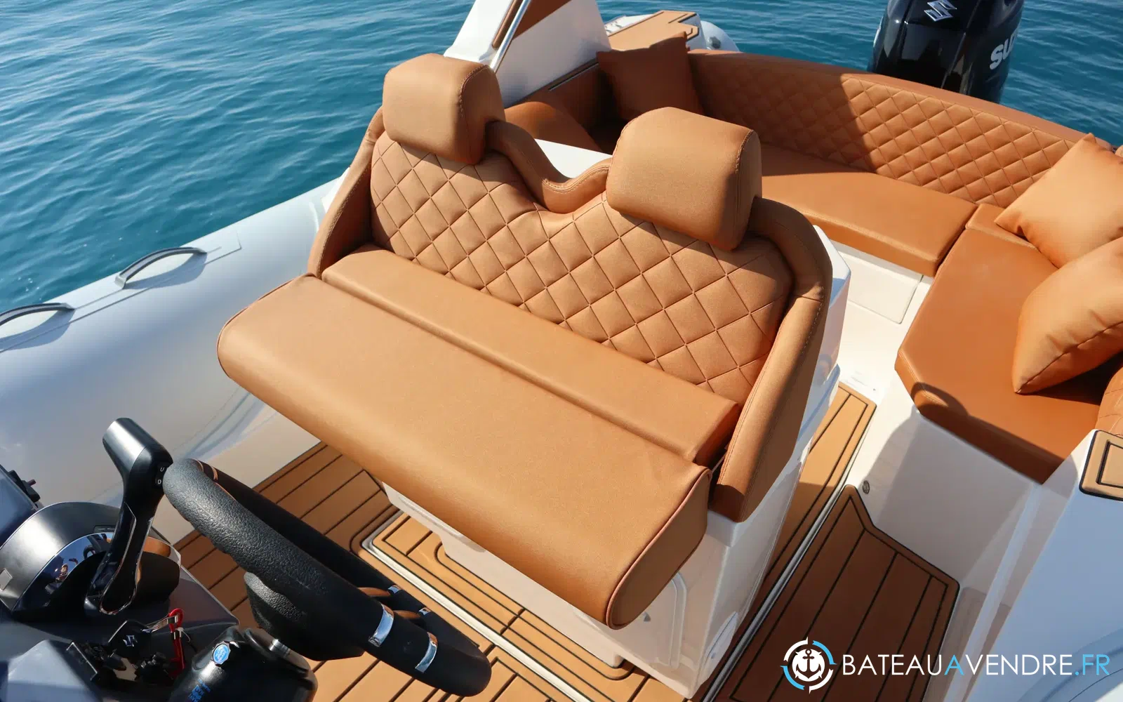 slider 10 Tiger Marine 750 TOP LINE