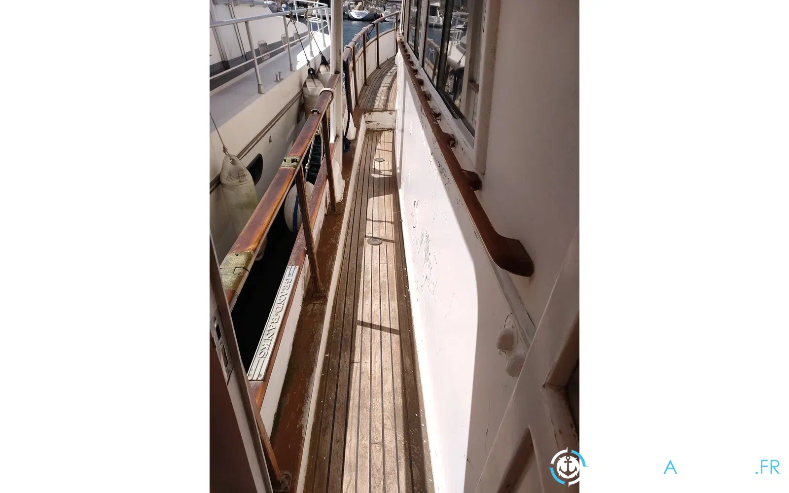 slider 11 Grand Banks 42 Europa