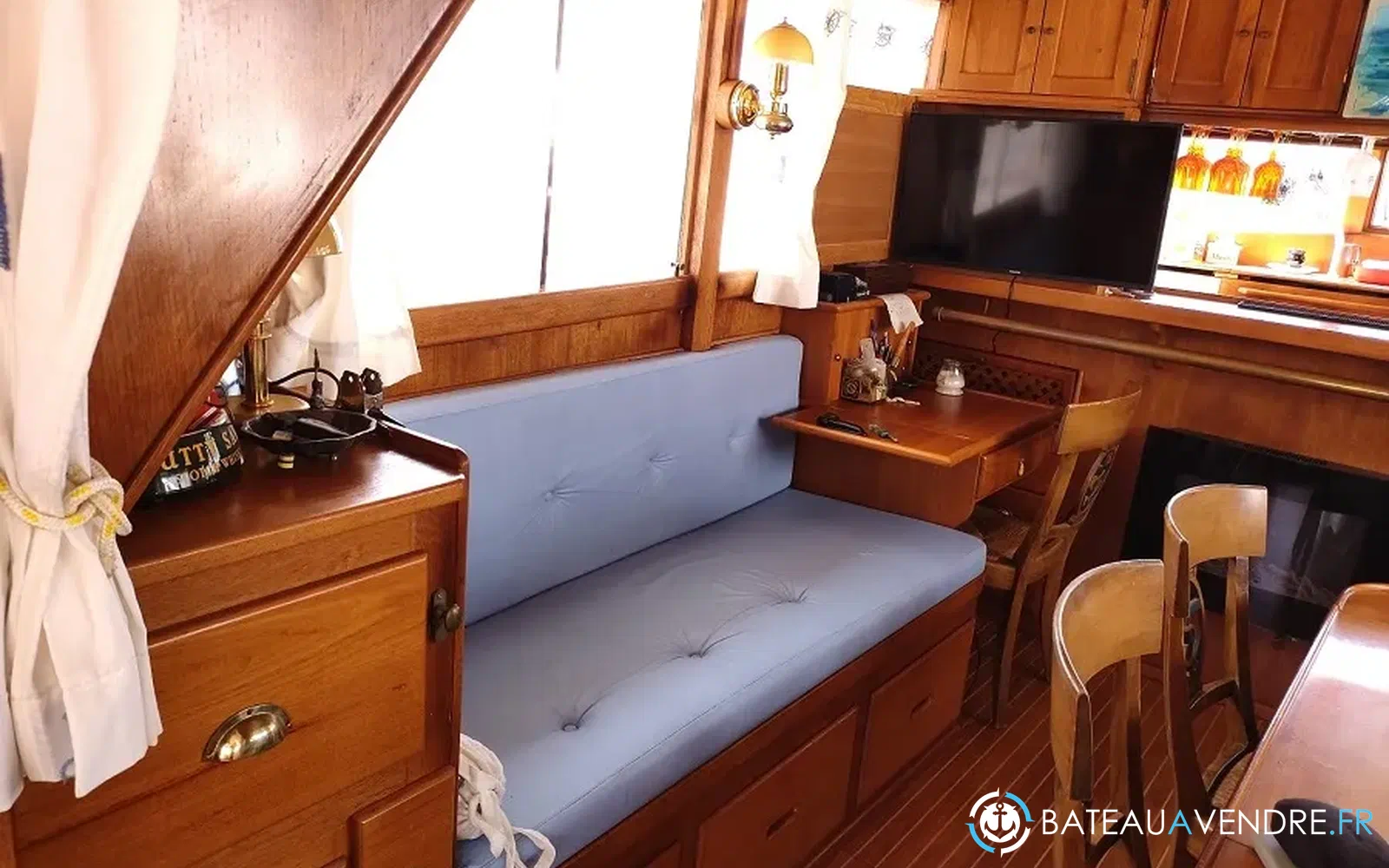 slider 30 Grand Banks 42 Europa
