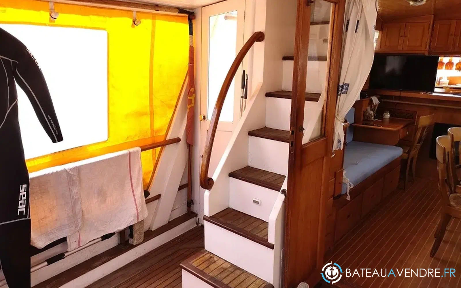 slider 8 Grand Banks 42 Europa
