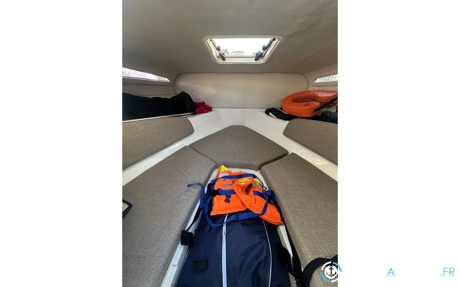 slider 5 Bayliner VR5 Cuddy OB