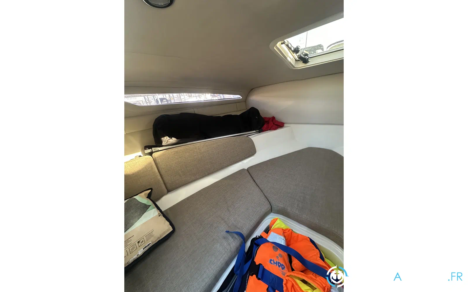 slider 6 Bayliner VR5 Cuddy OB