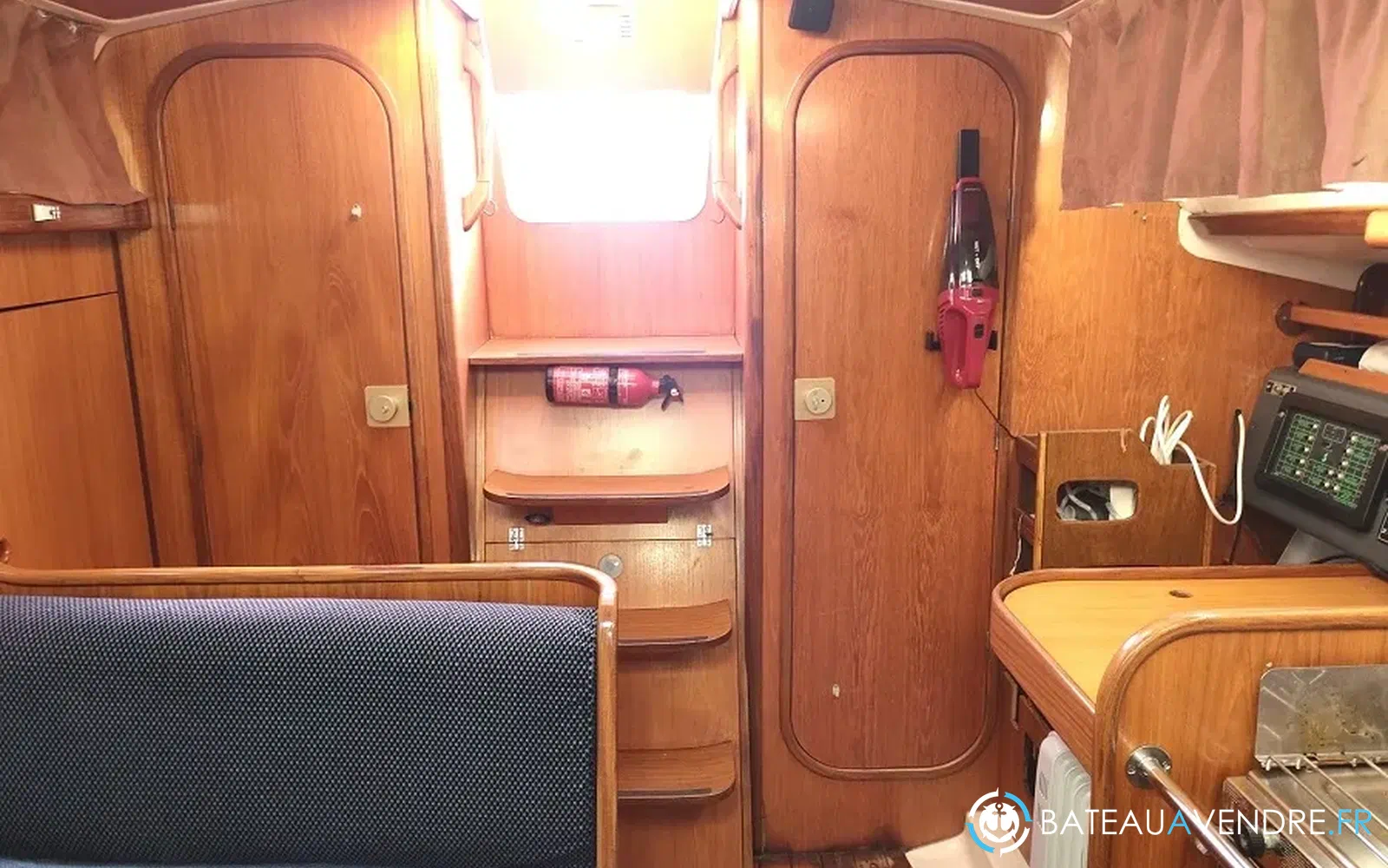 slider 37 Beneteau Oceanis 320