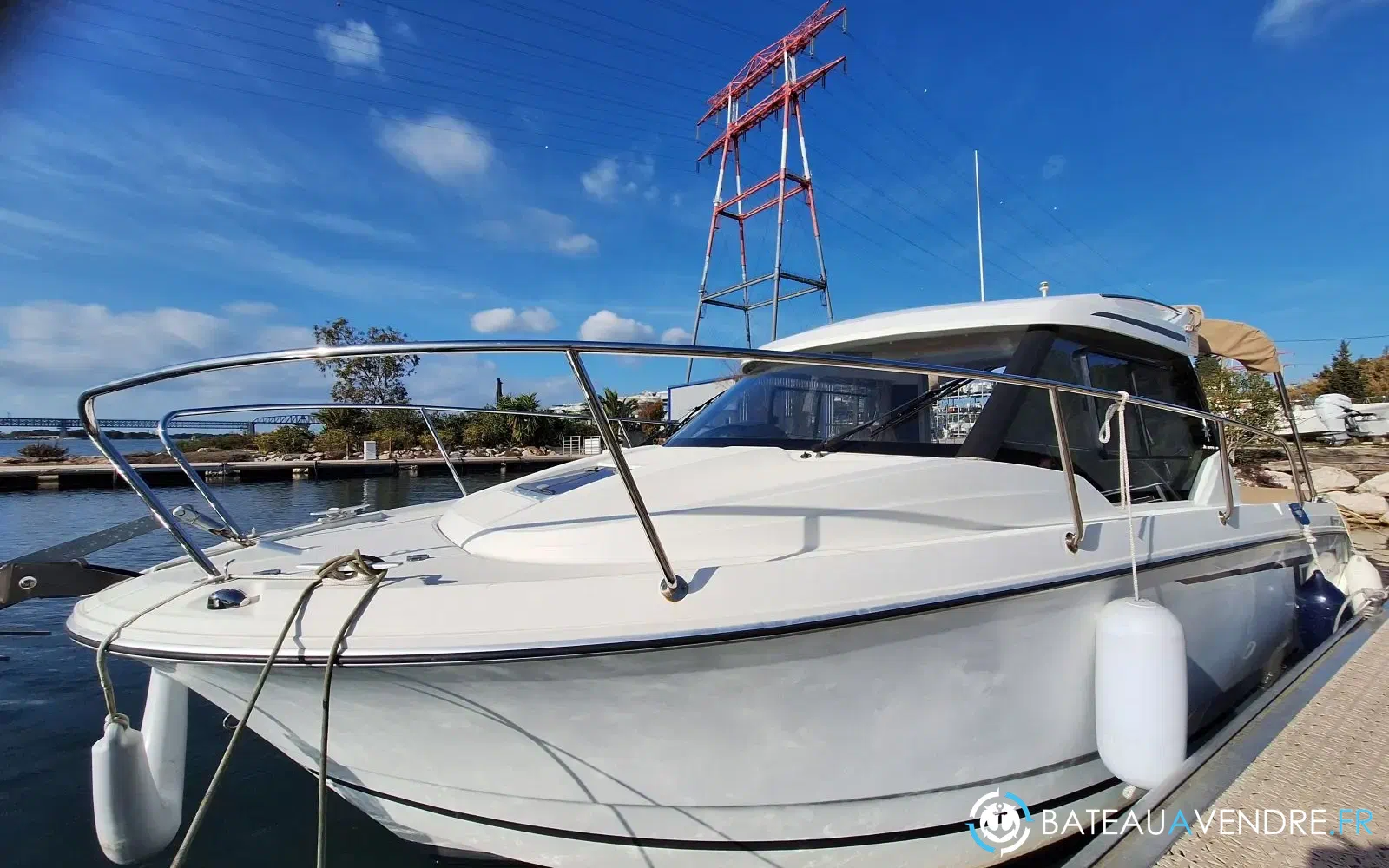 slider 15 Jeanneau Merry Fisher 795