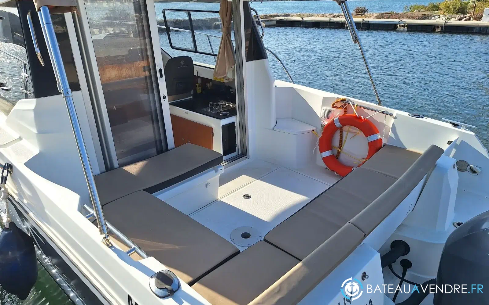slider 2 Jeanneau Merry Fisher 795