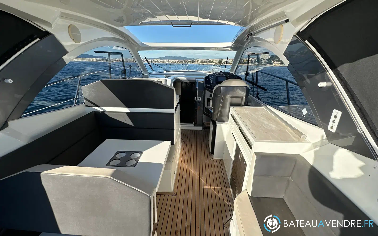slider 17 Galeon 335 HTS