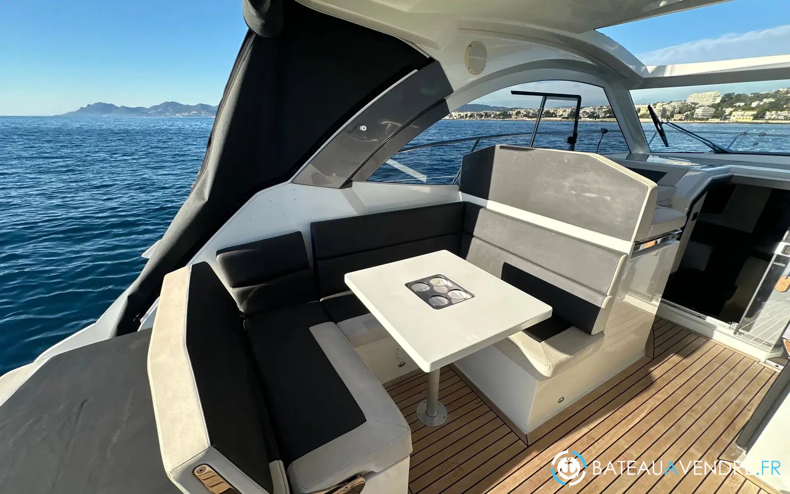 slider 18 Galeon 335 HTS