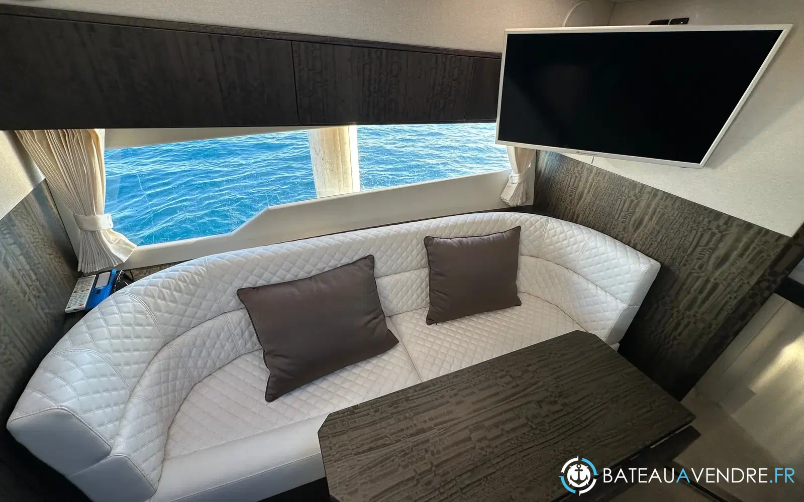 slider 26 Galeon 335 HTS