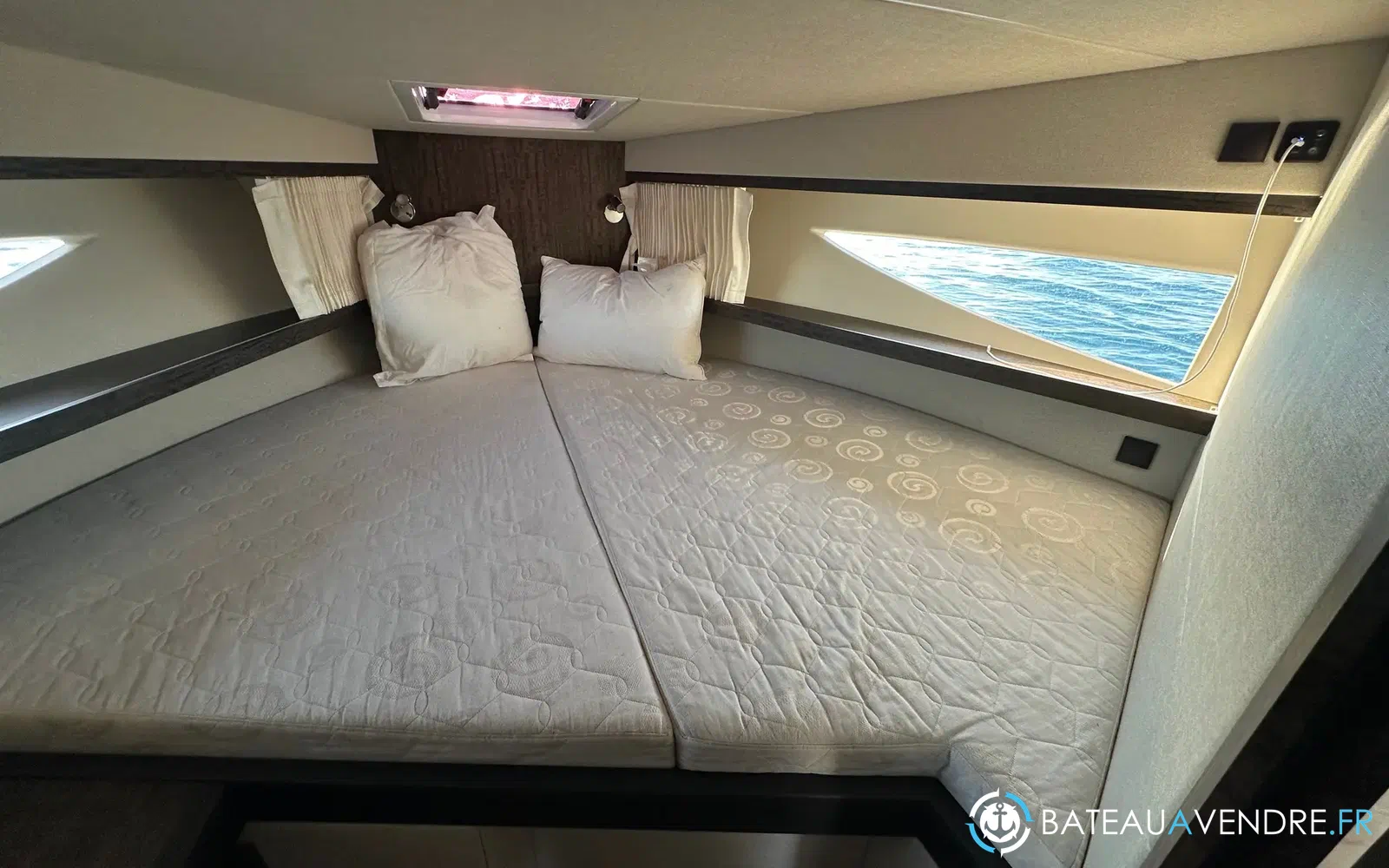 slider 32 Galeon 335 HTS