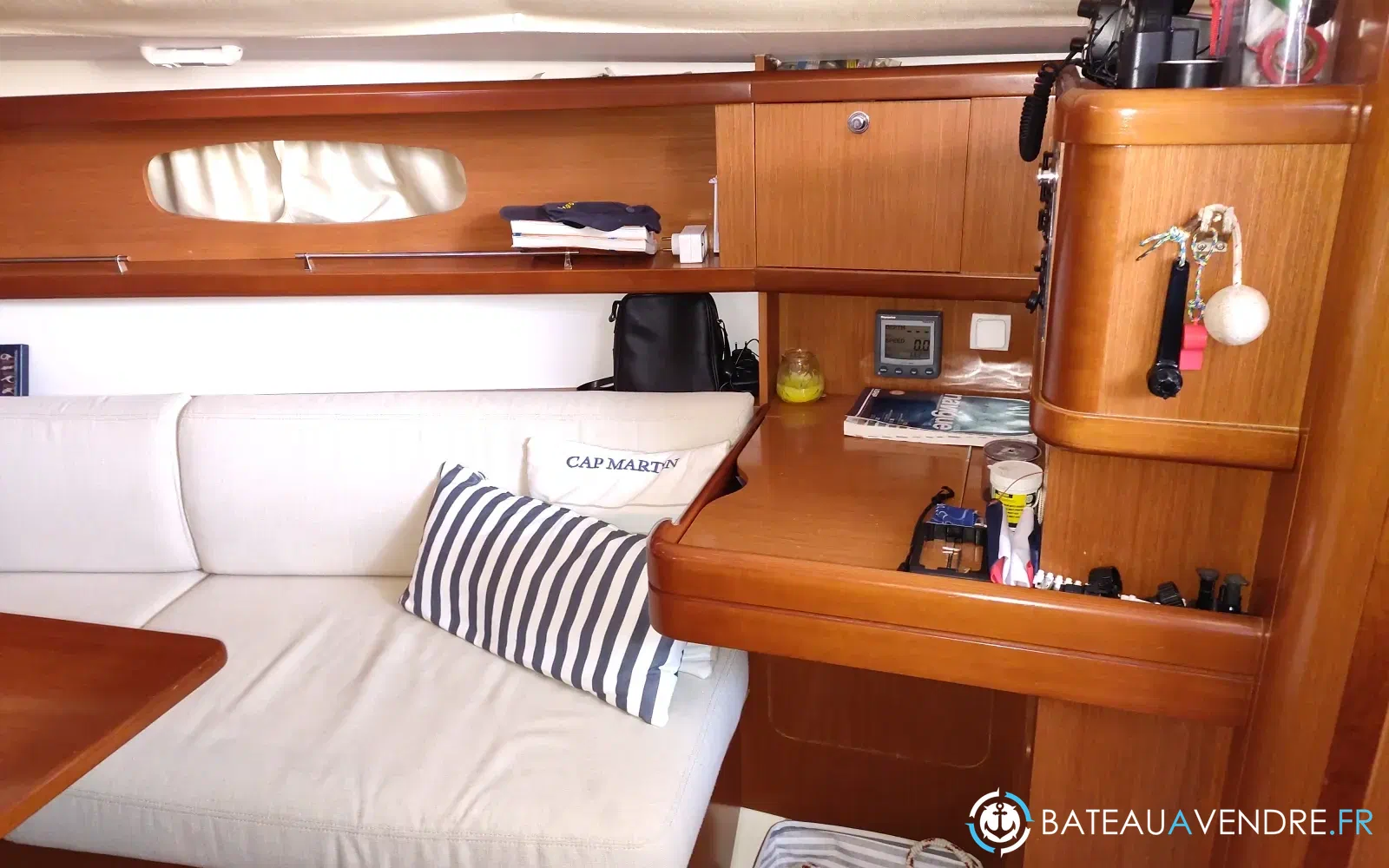 slider 28 Beneteau Oceanis 31