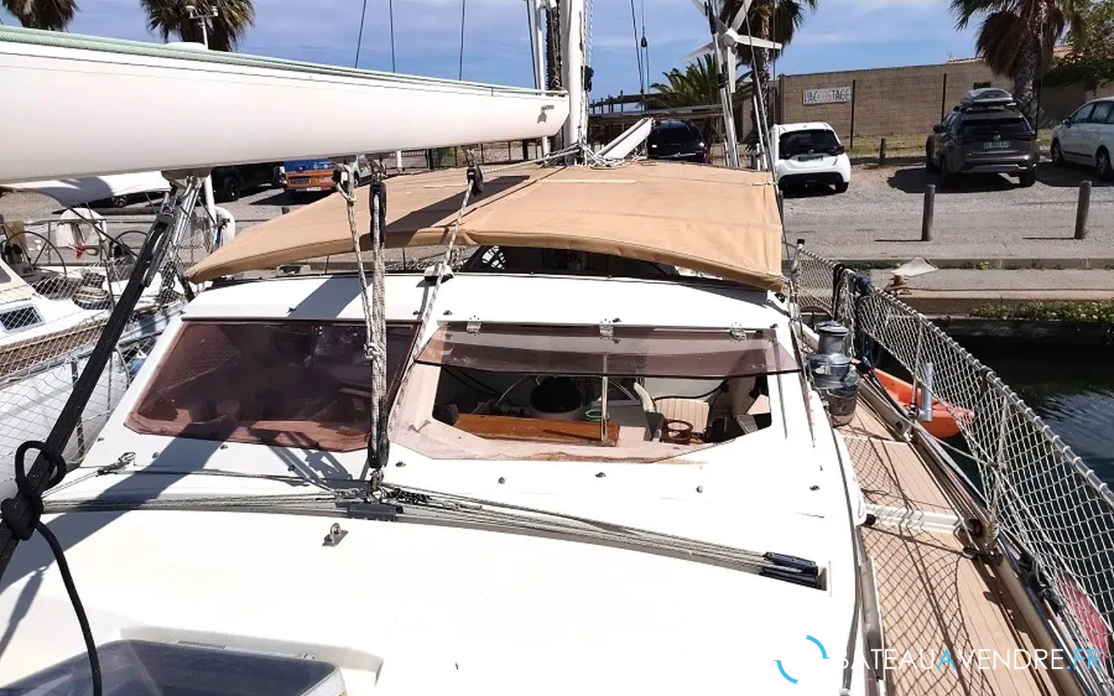 slider 13 Amel Santorin Ketch