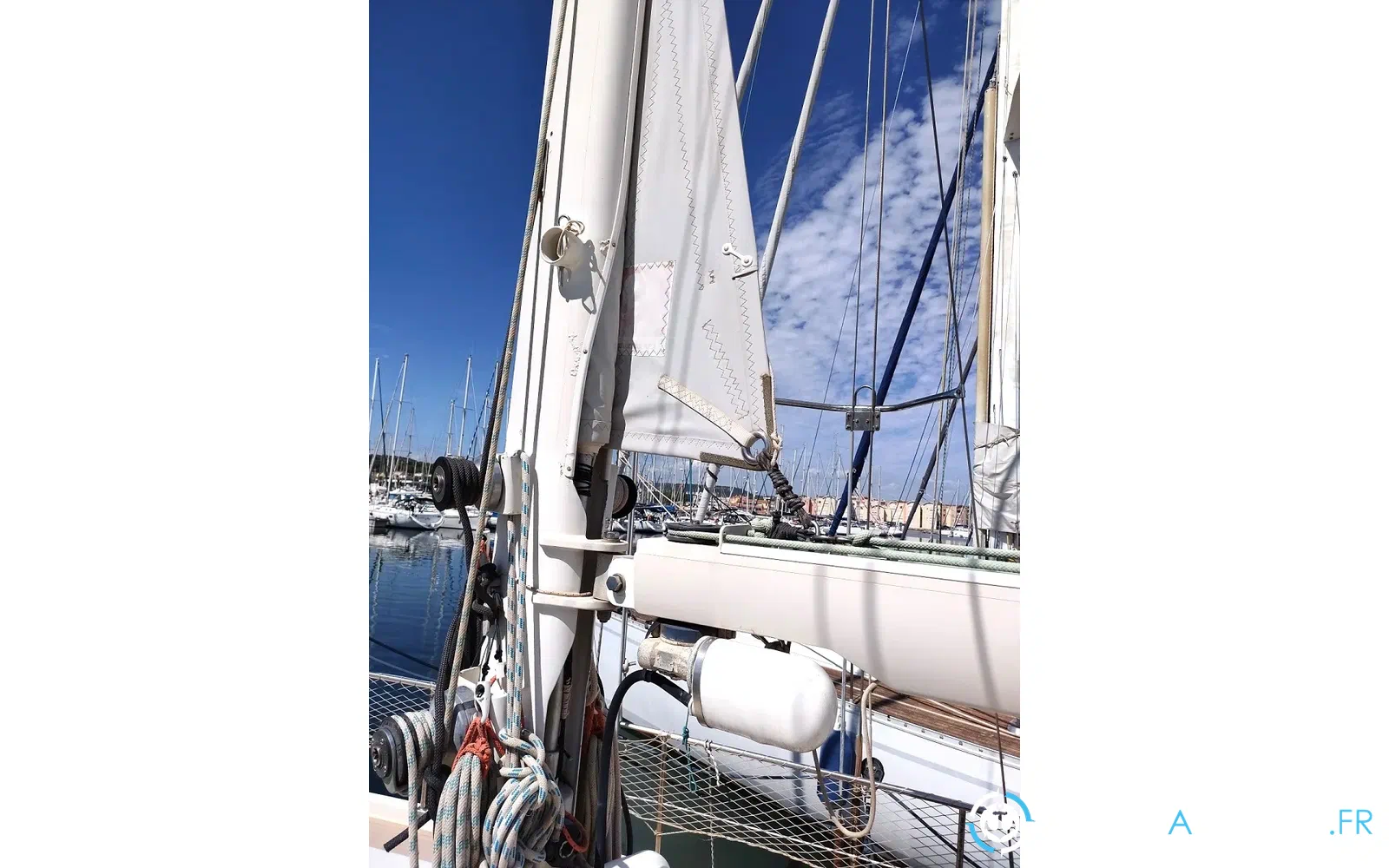 slider 16 Amel Santorin Ketch