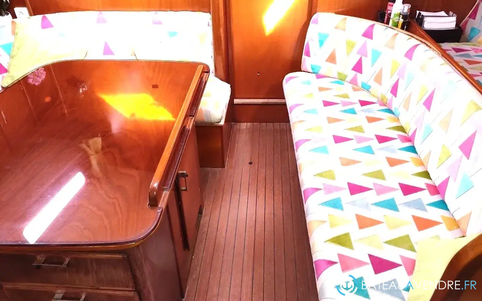 slider 27 Amel Santorin Ketch