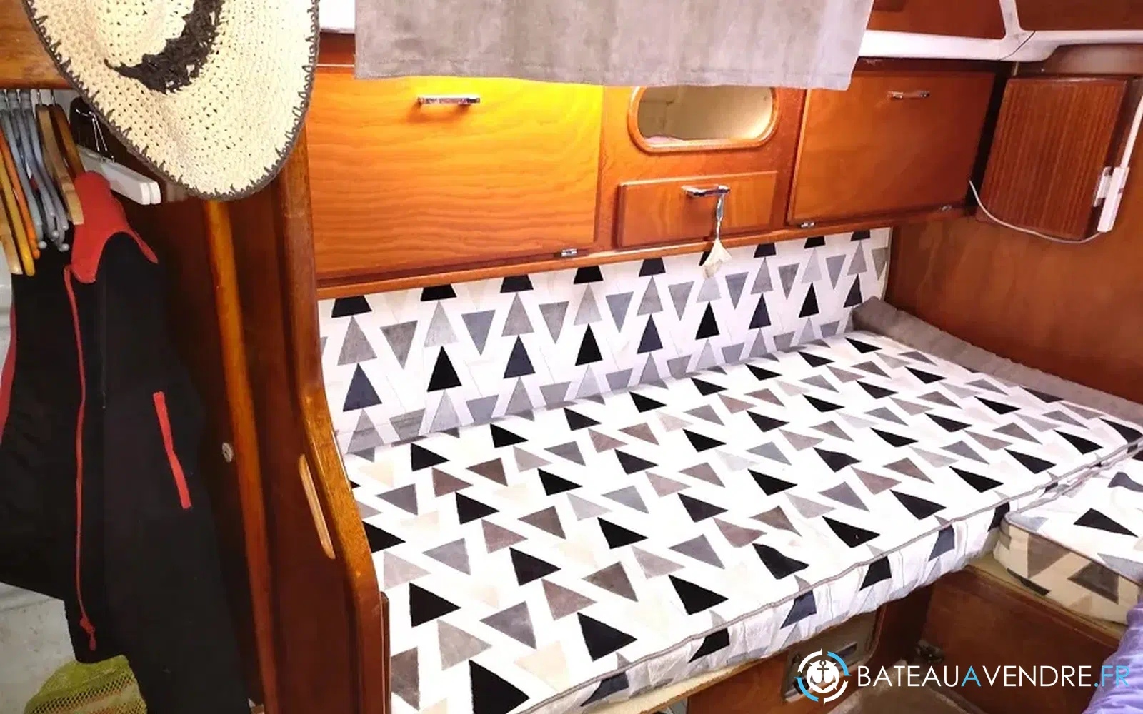 slider 39 Amel Santorin Ketch