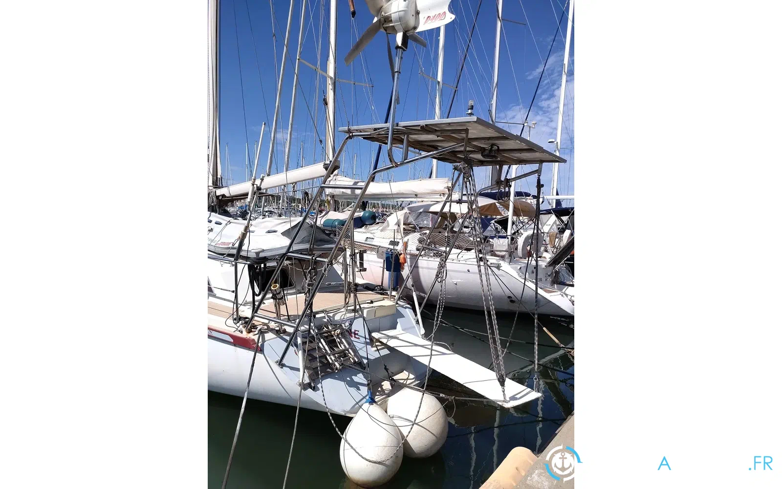slider 3 Amel Santorin Ketch