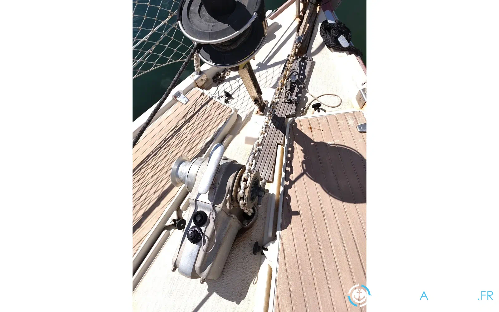 slider 8 Amel Santorin Ketch