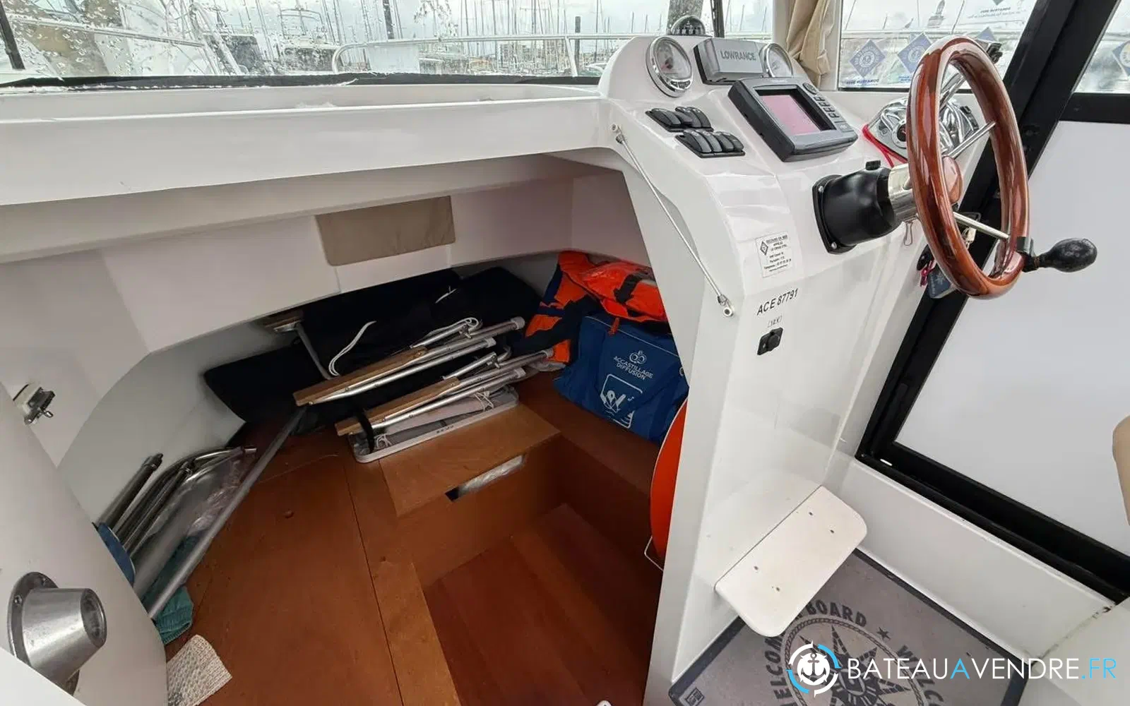 slider 10 Jeanneau Merry Fisher 755
