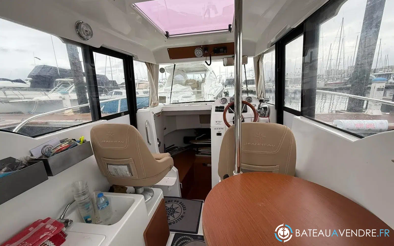 slider 18 Jeanneau Merry Fisher 755