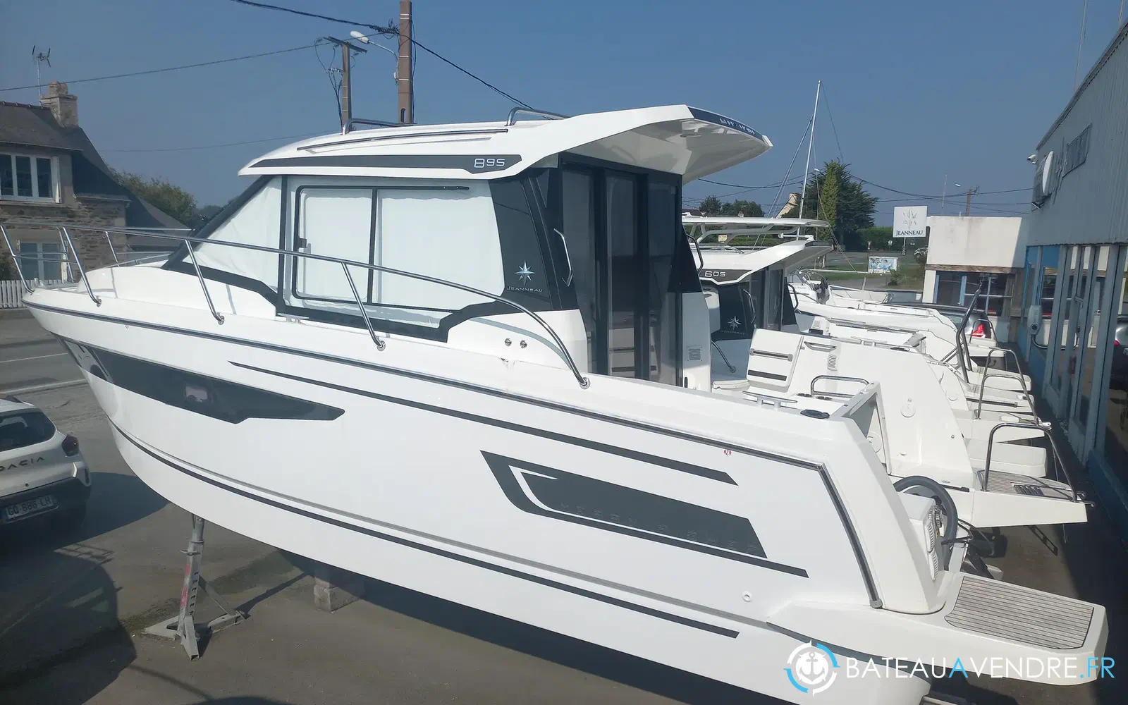slider 8 Jeanneau Merry Fisher 895