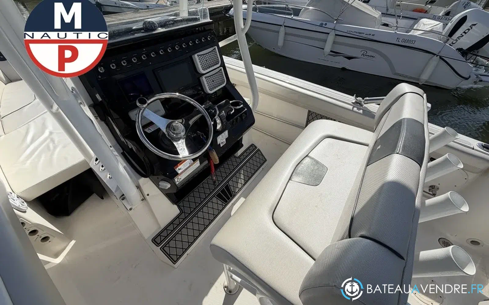 slider 4 Wellcraft Fisherman 242
