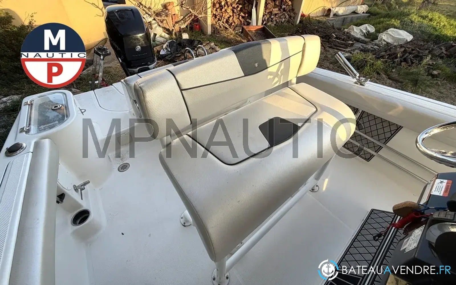 slider 3 Wellcraft Fisherman 242