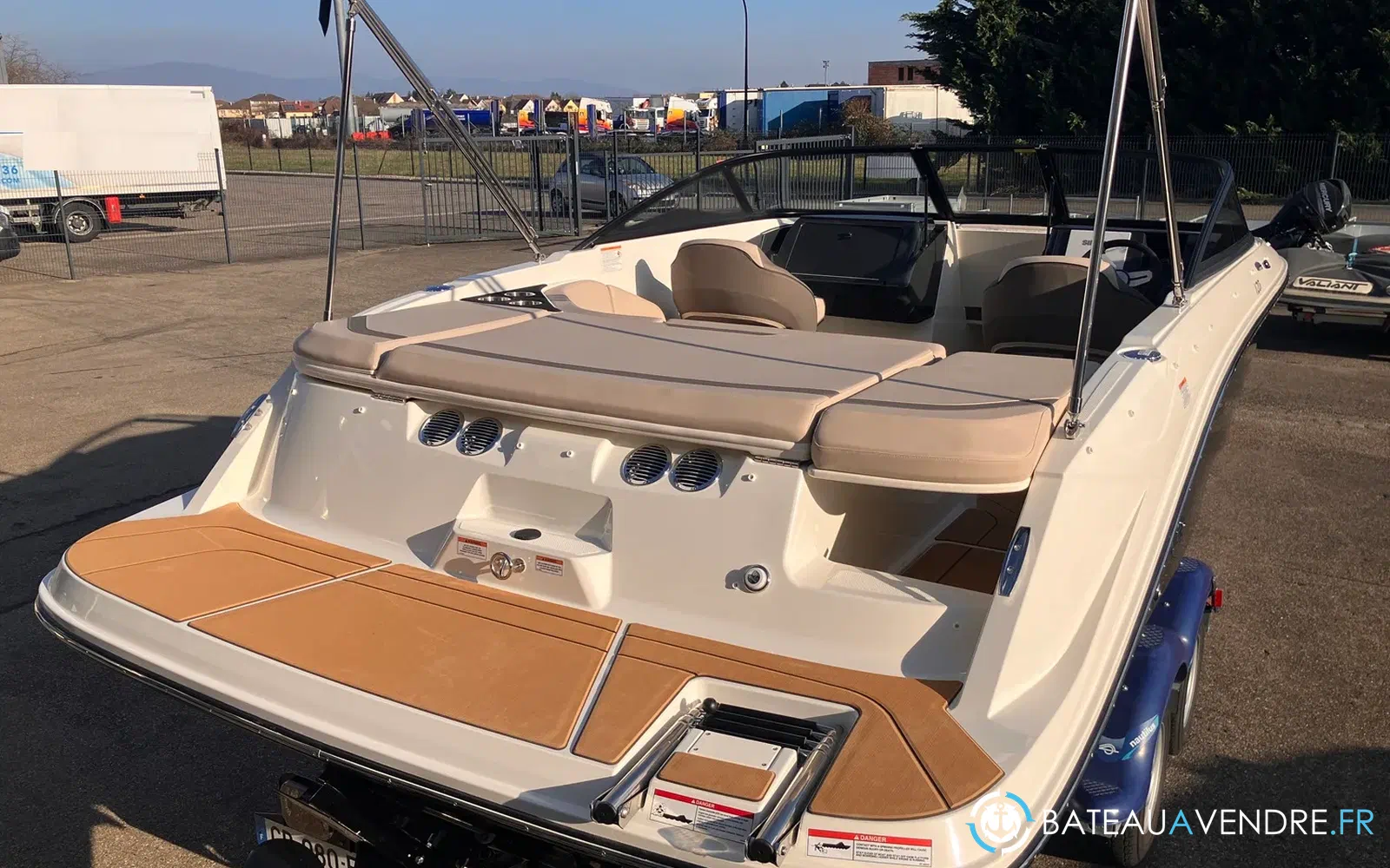 slider 5 Bayliner V20i