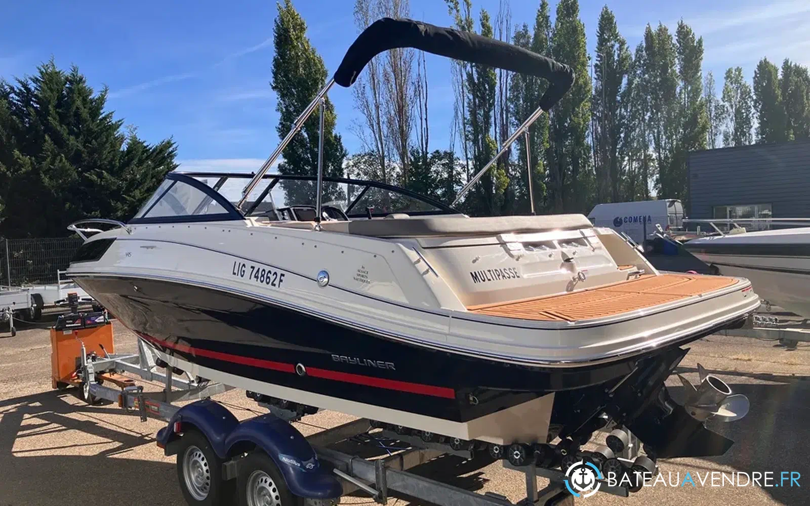 slider 3 Bayliner VR5 Cuddy