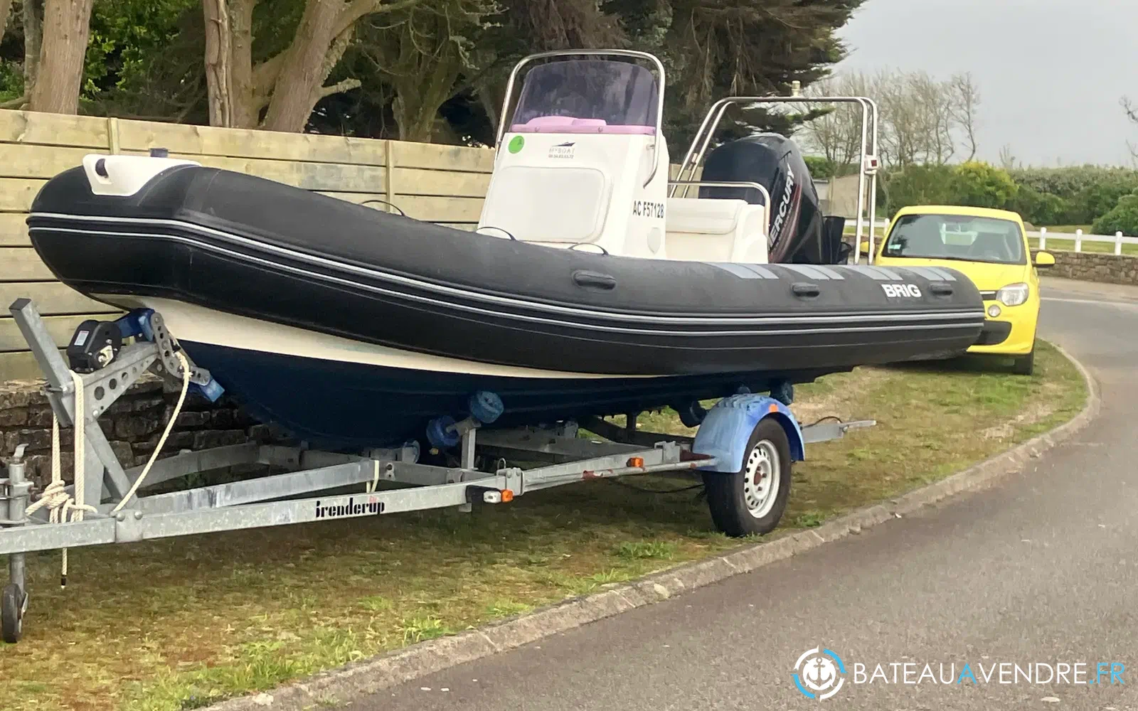 slider 0 Brig Falcon 570