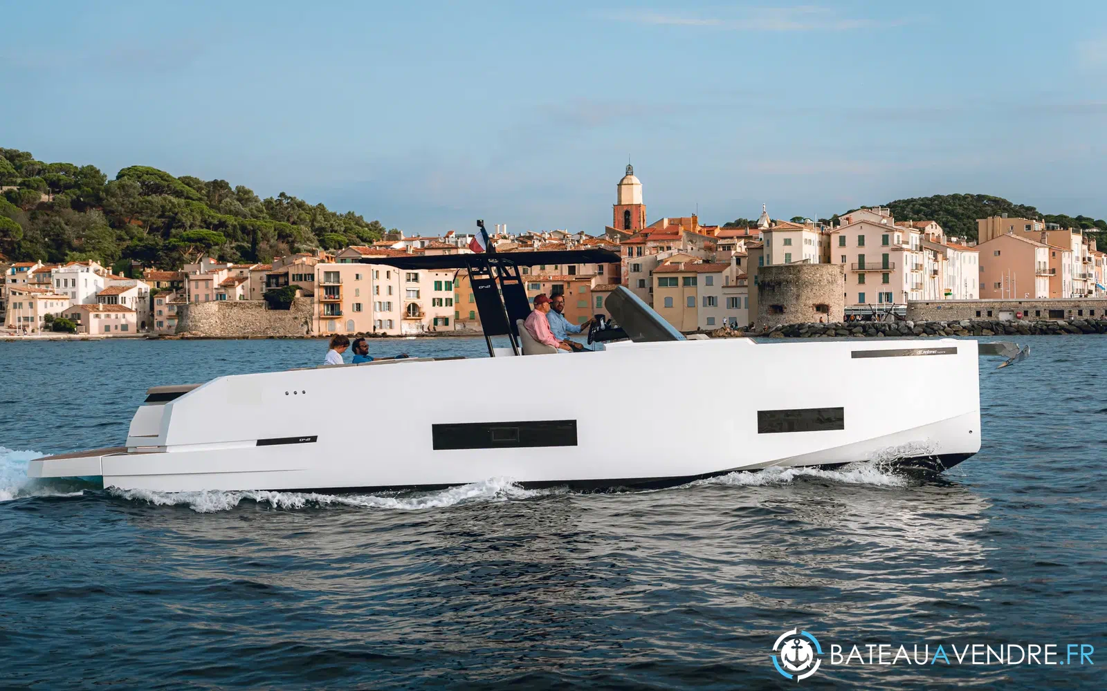 slider 1 De Antonio Yachts D42
