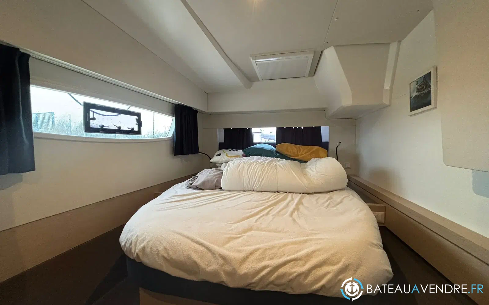 slider 15 Fountaine Pajot Astrea 42