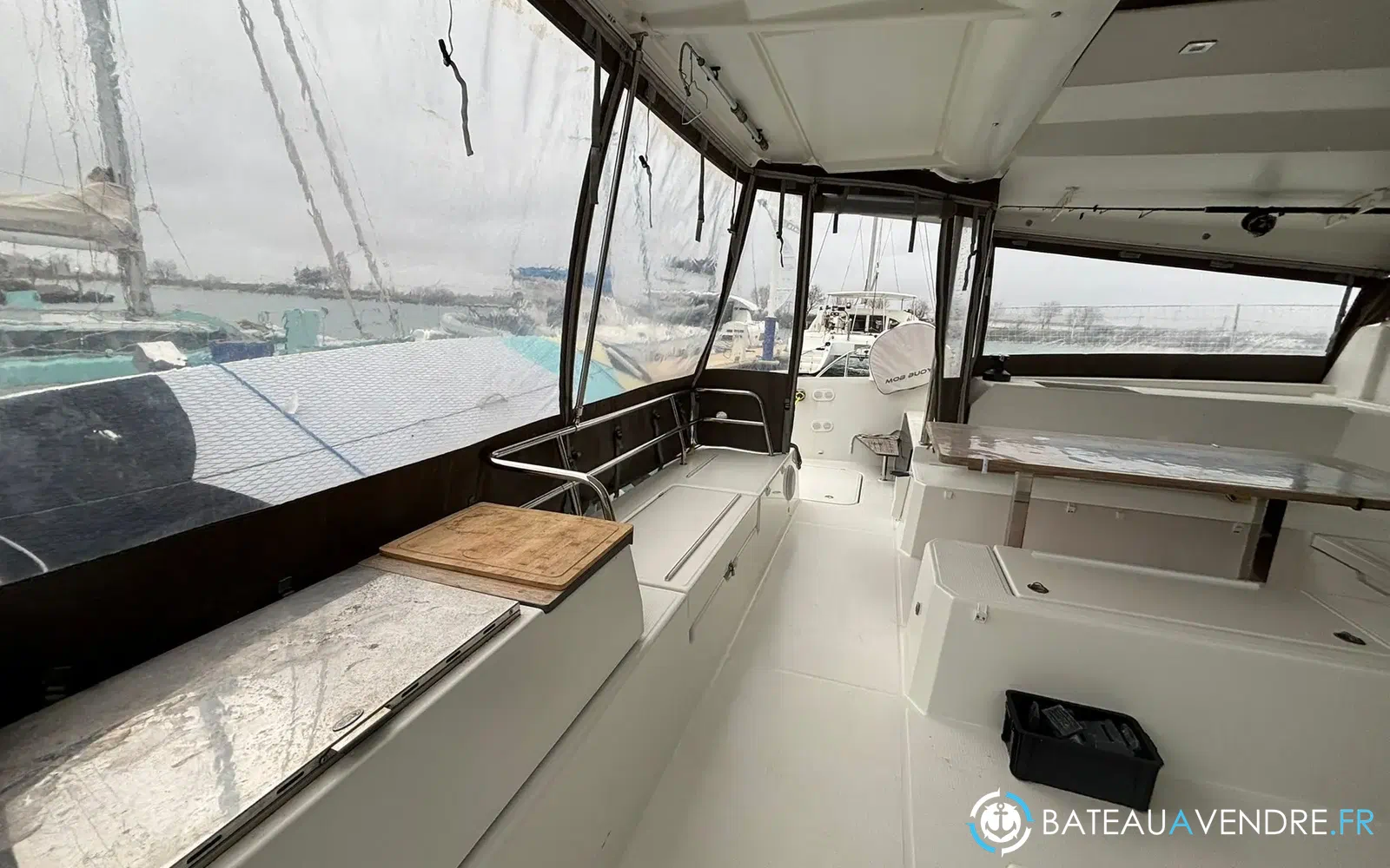 slider 2 Fountaine Pajot Astrea 42