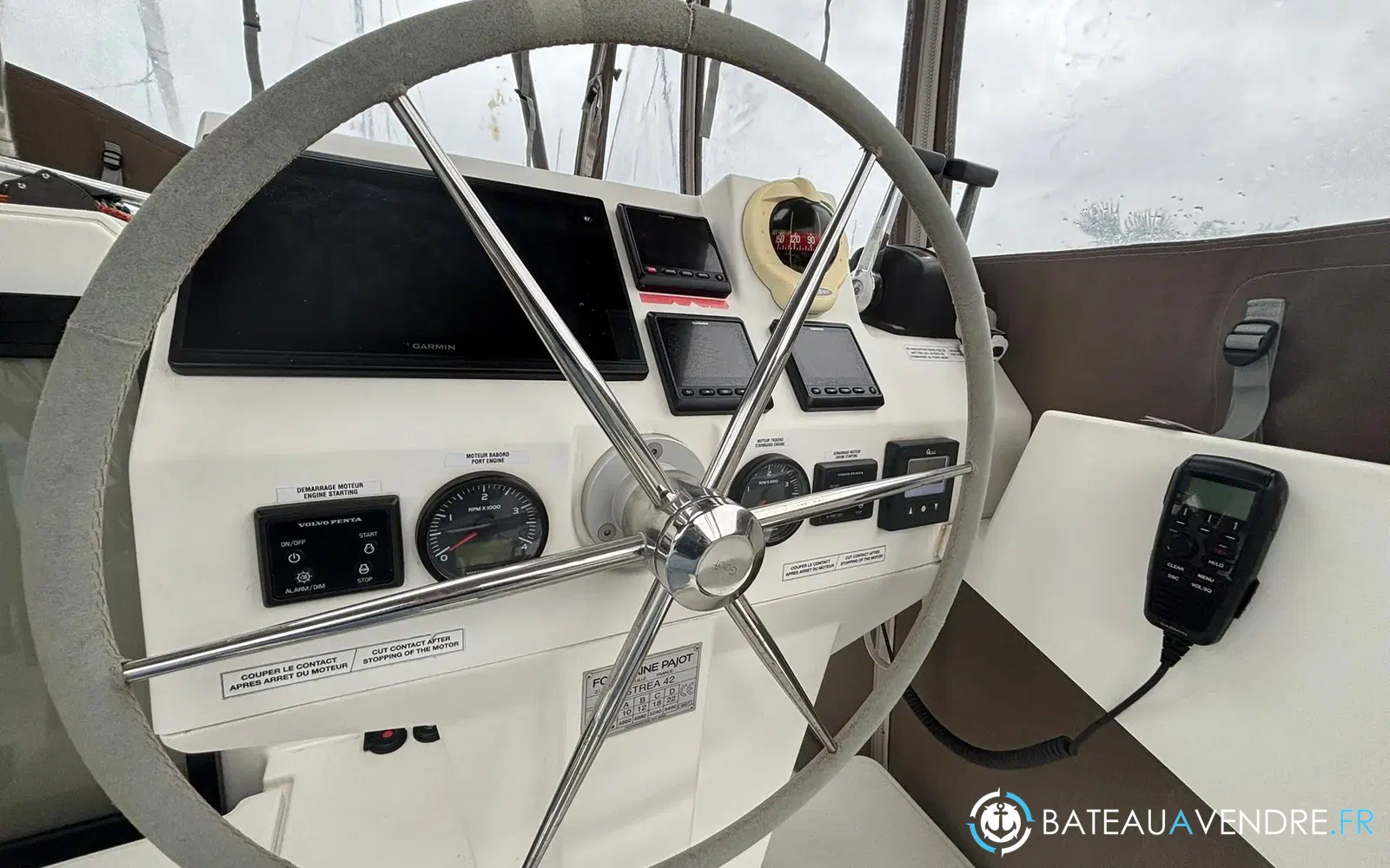 slider 5 Fountaine Pajot Astrea 42