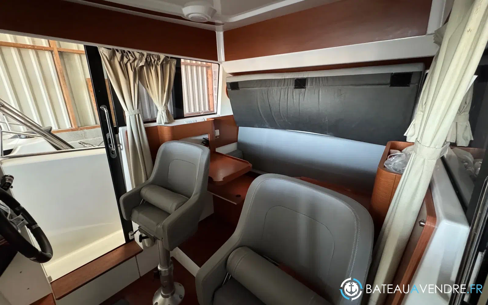 slider 4 Beneteau Barracuda 9 Fly