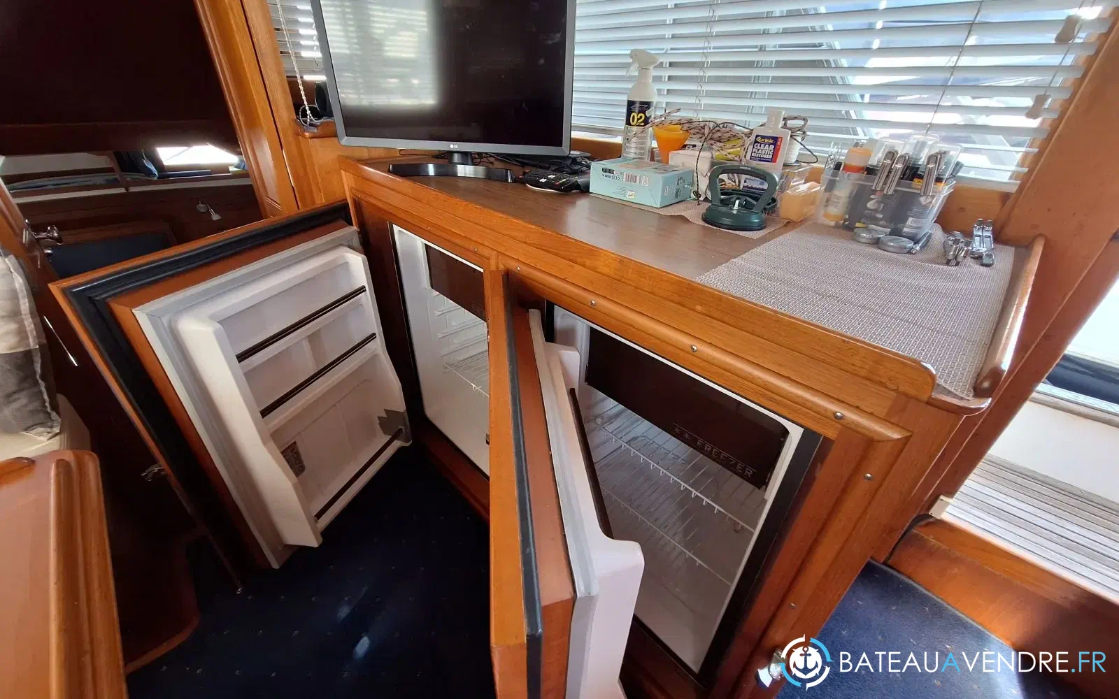 slider 12 Grand Banks 42