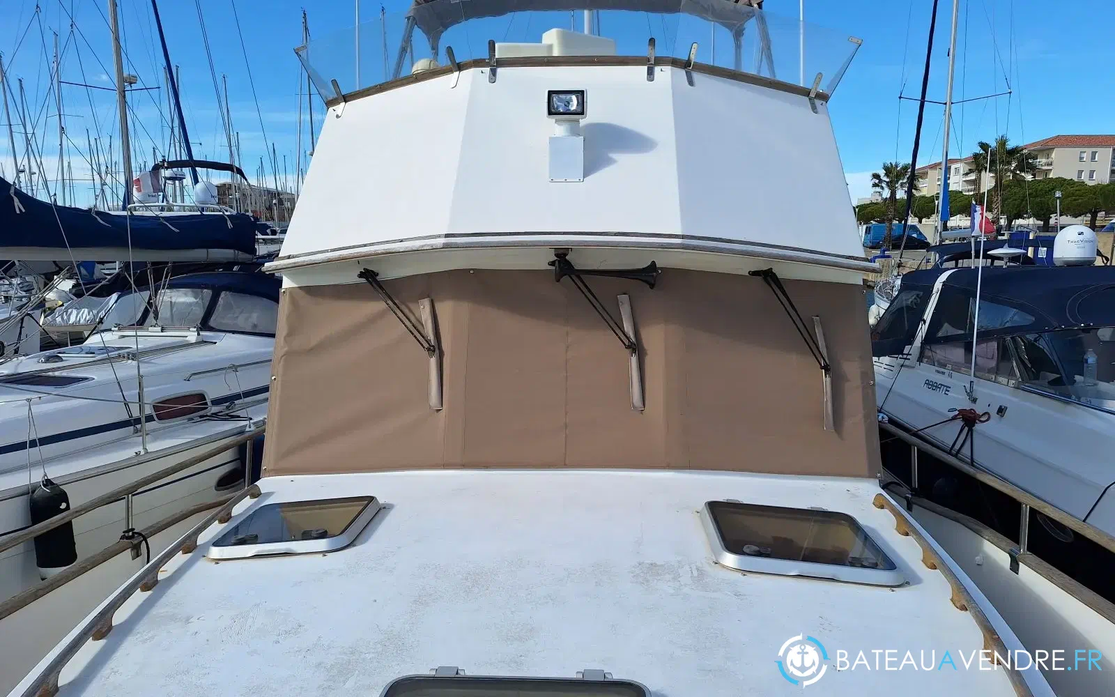 slider 16 Grand Banks 42