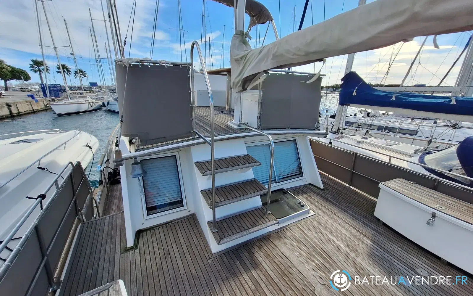 slider 17 Grand Banks 42