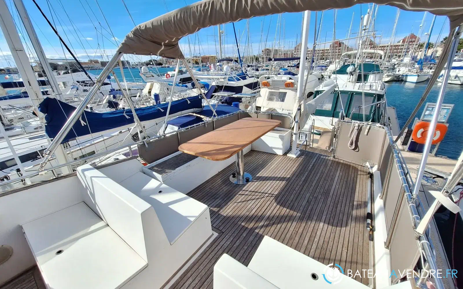 slider 18 Grand Banks 42