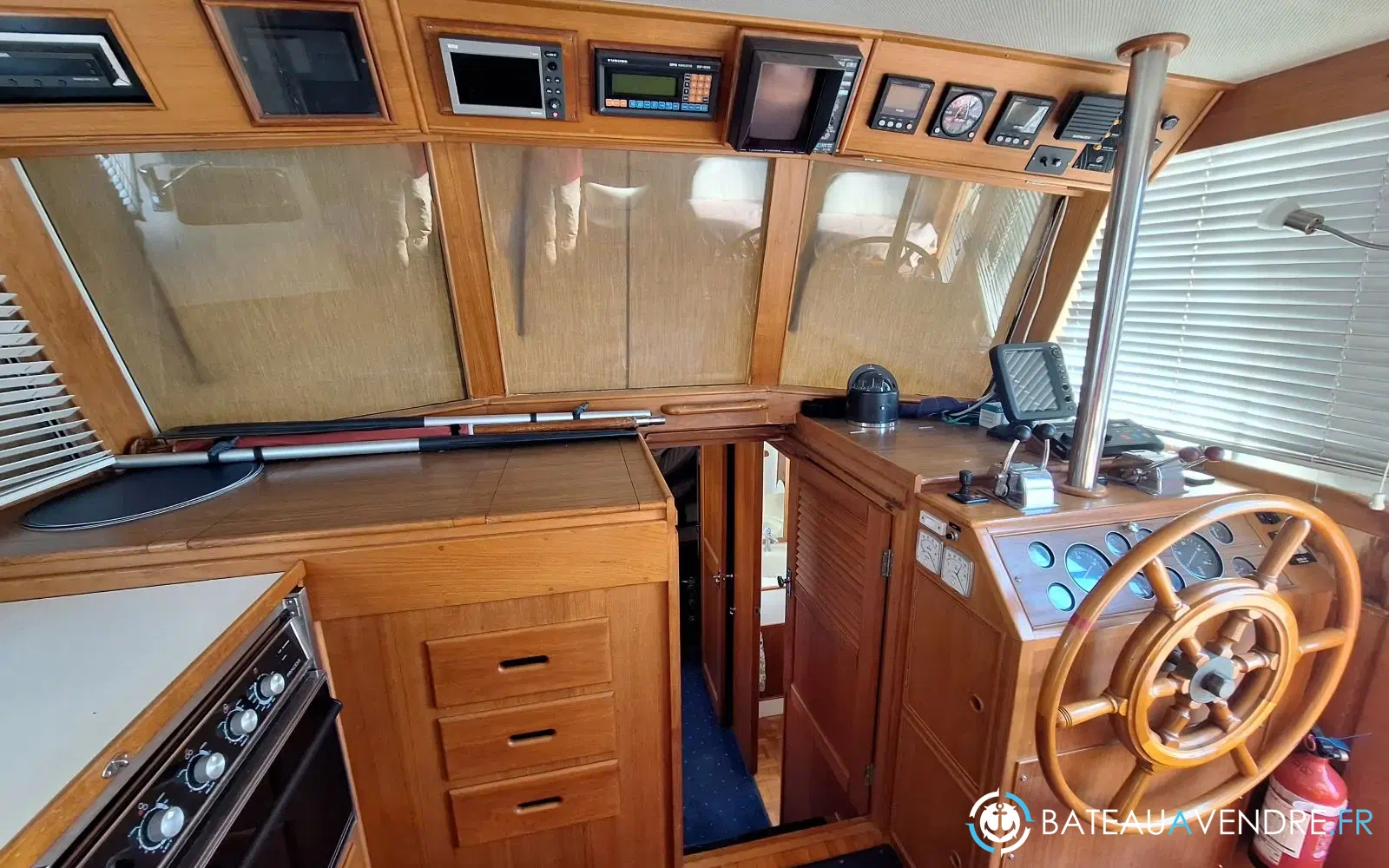 slider 6 Grand Banks 42