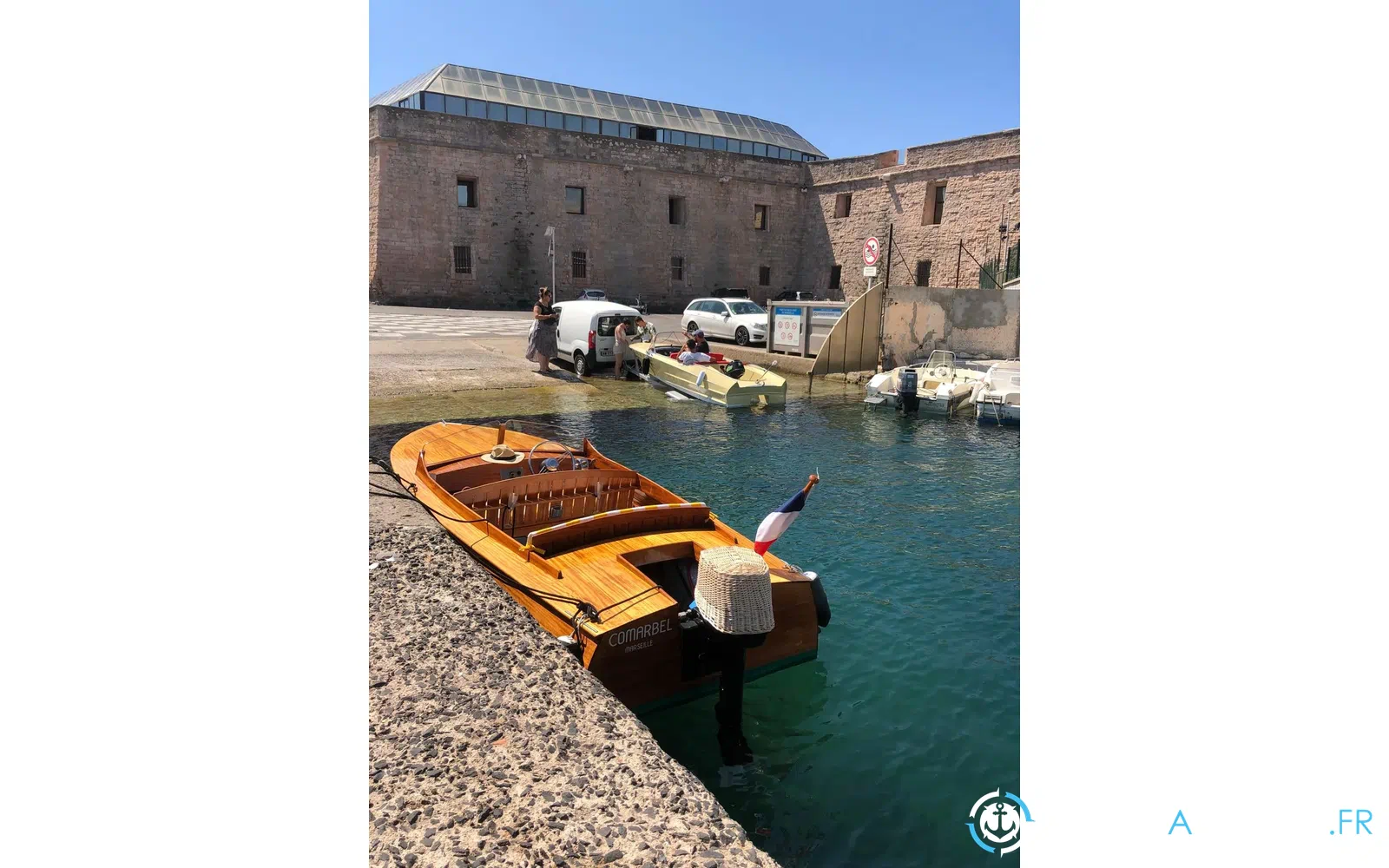 slider 3 Bateau Classique Runabout
