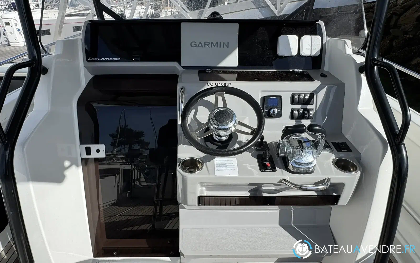 slider 12 Jeanneau Cap Camarat 9.0 CC