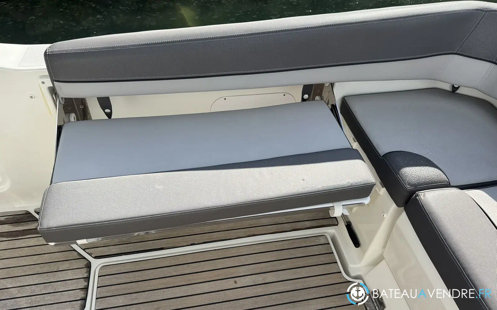 slider 14 Jeanneau Cap Camarat 9.0 CC