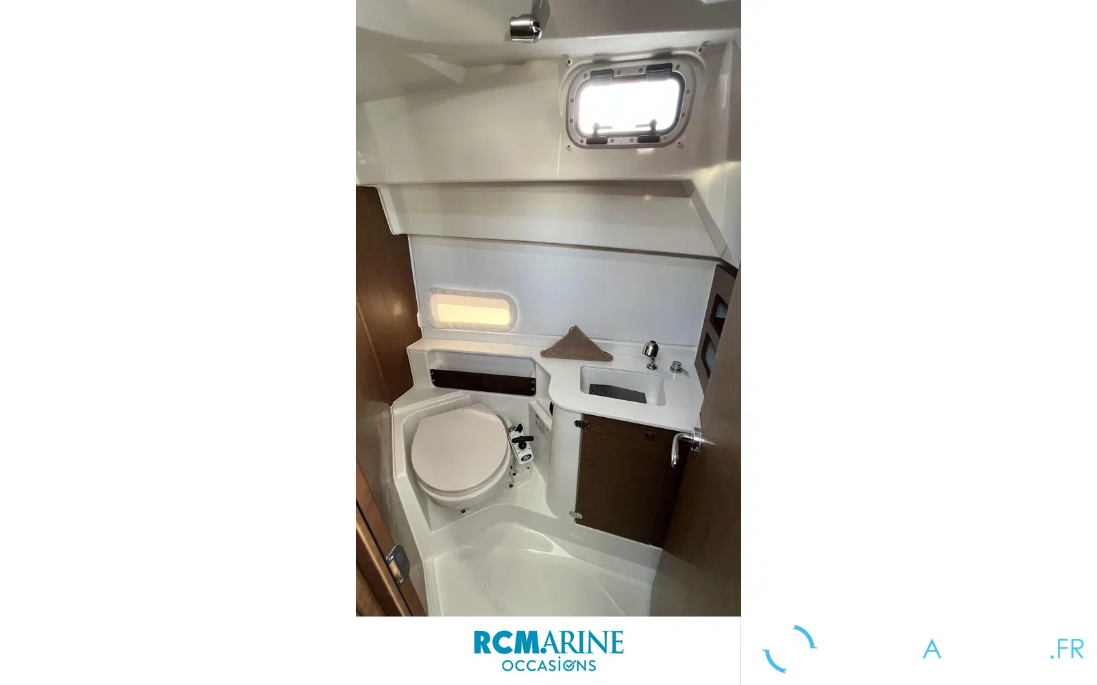 slider 14 Beneteau Antares 9 OB
